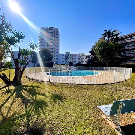 Bord De Avec Piscine * Saint-Laurent-du-Var