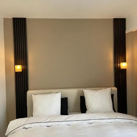 아파트 Bord De Avec Piscine